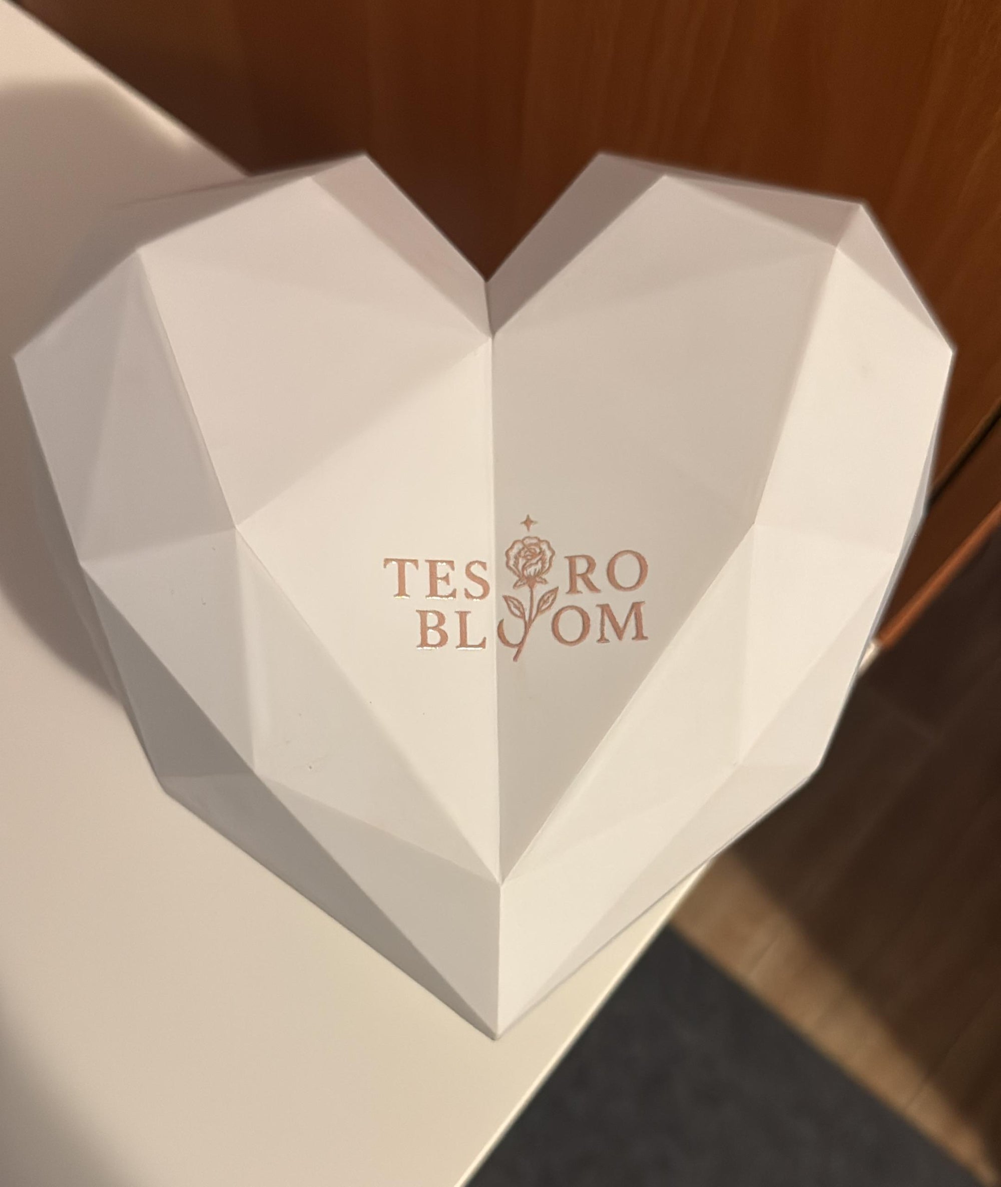 Pink Everlasting Roses in Heart-Shaped Box | Tesoro Bloom